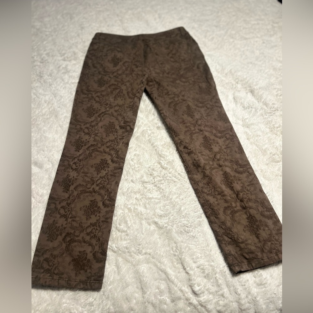 Chico’s floral texture‎ straight leg spandex pants